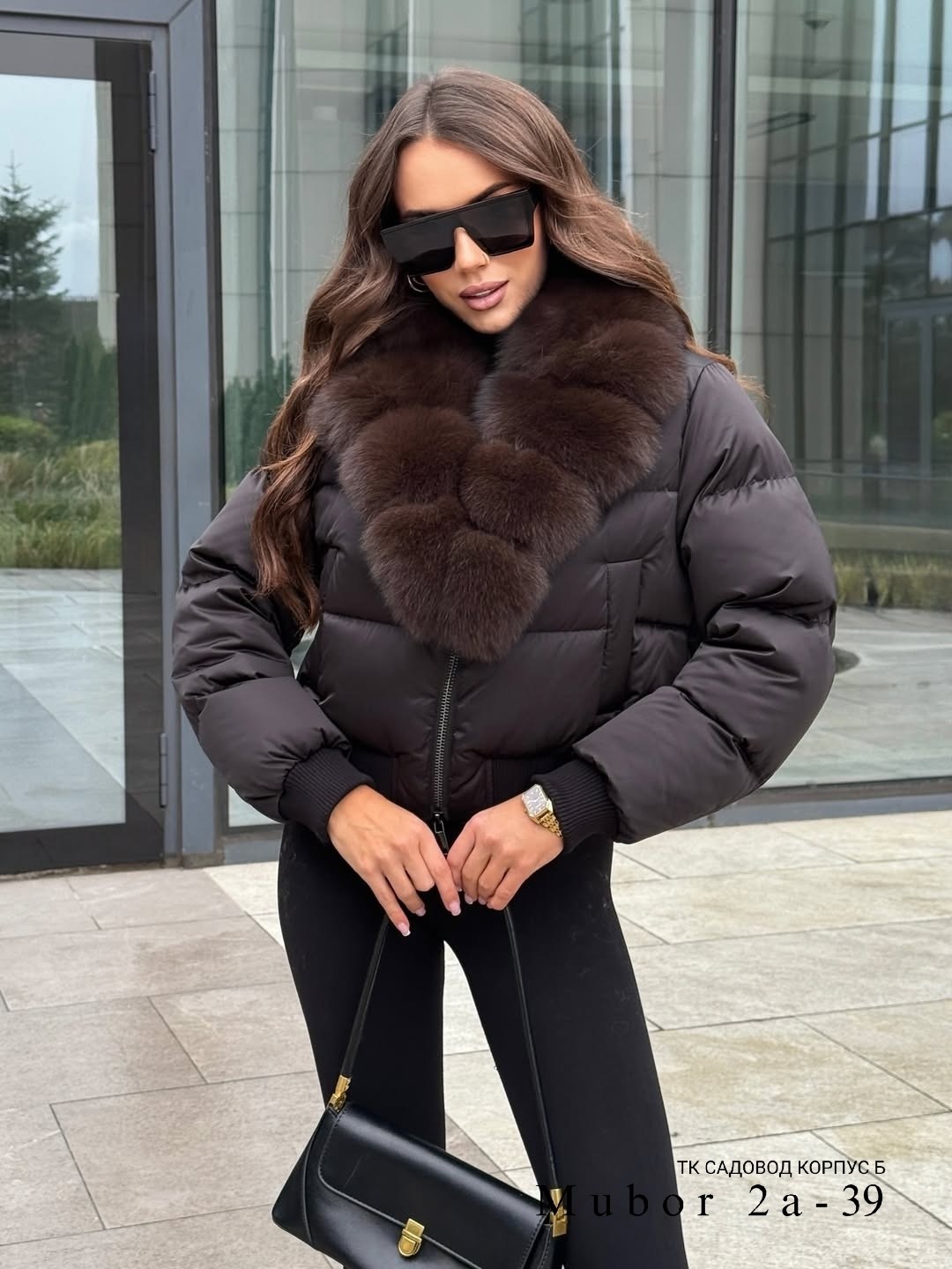 стильные пуховики,пуховики с натуральным мехом,пуховик с мехом,куртка пуховик с натуральным мехом,куртка с мехом