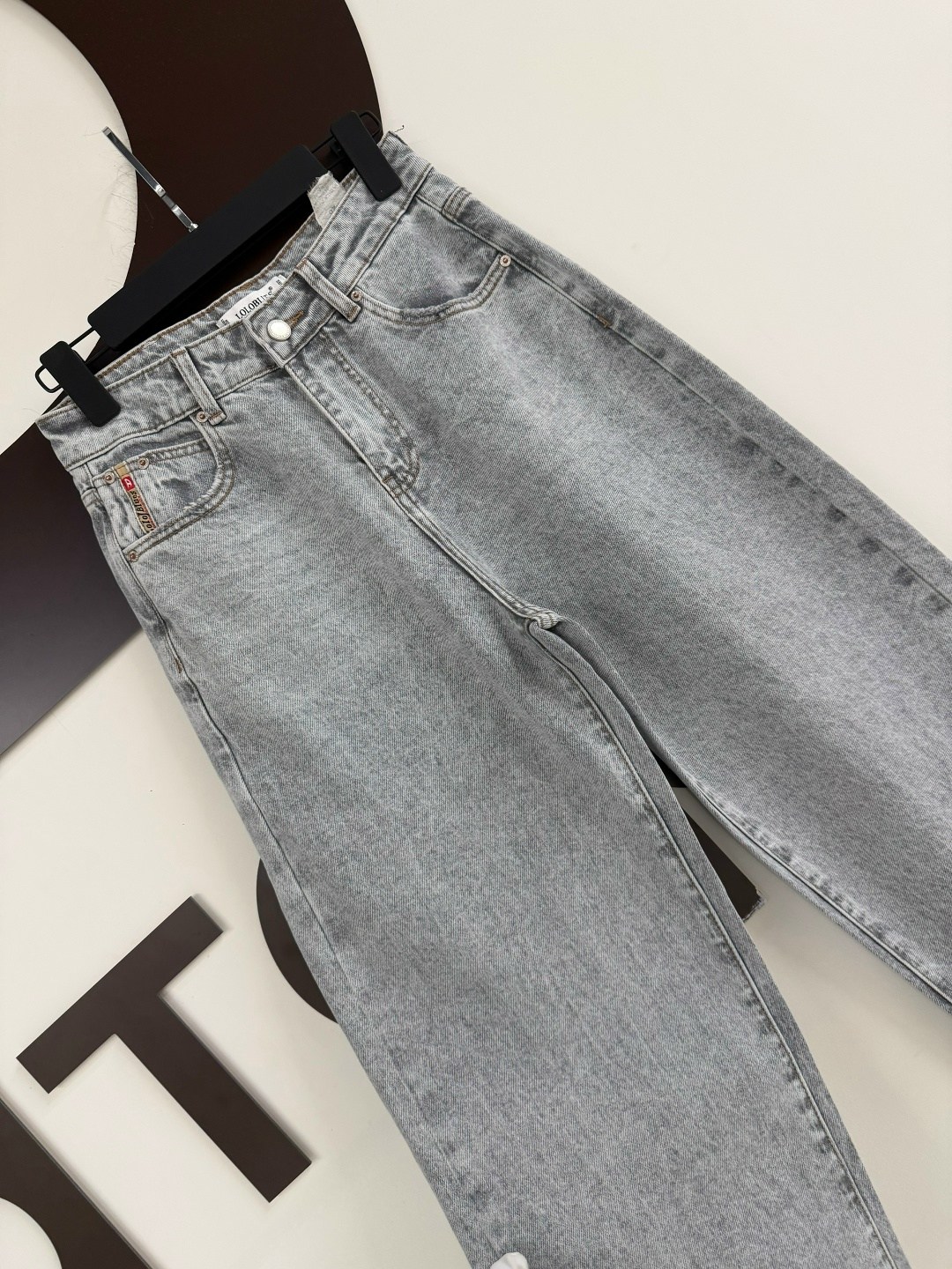 джинсы женские,джинсы стильные,джинсы модные,широкие джинсы,джинсы мом