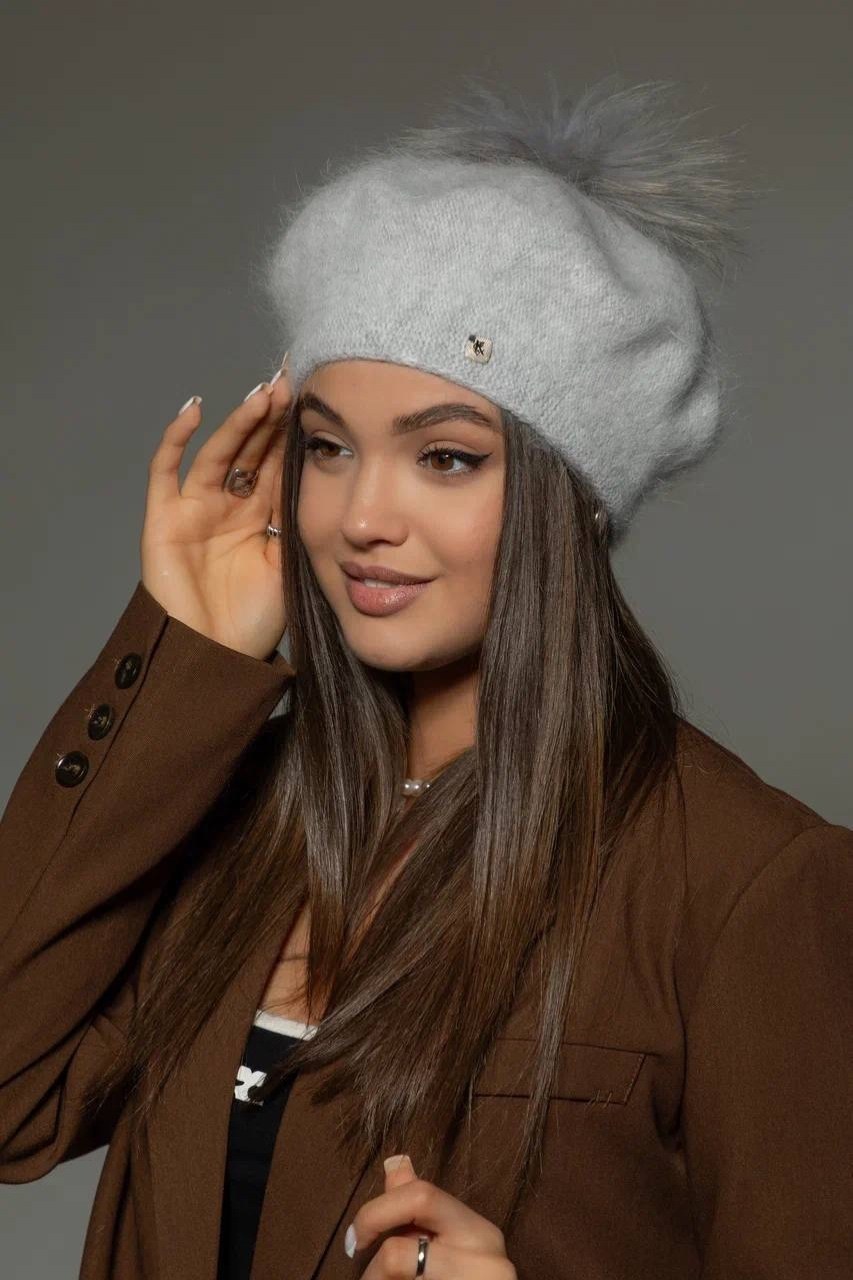 берет женский с помпоном из натурального меха,меховой помпон,беретка с помпоном,берет с помпоном,помпон из натурального меха