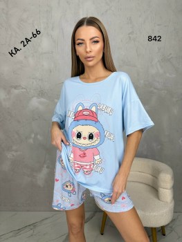 Костюм