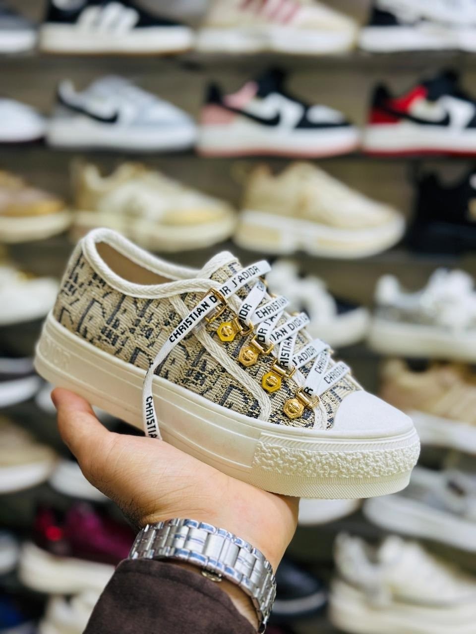 ,женские кроссовки,кроссовки для женщин,спортивная , женская