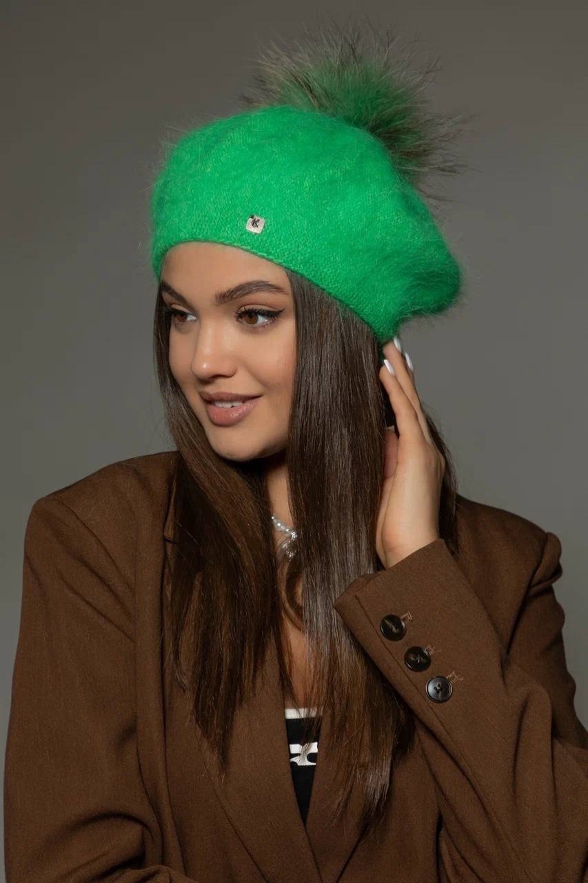 берет женский с помпоном из натурального меха,меховой помпон,беретка с помпоном,берет с помпоном,помпон из натурального меха