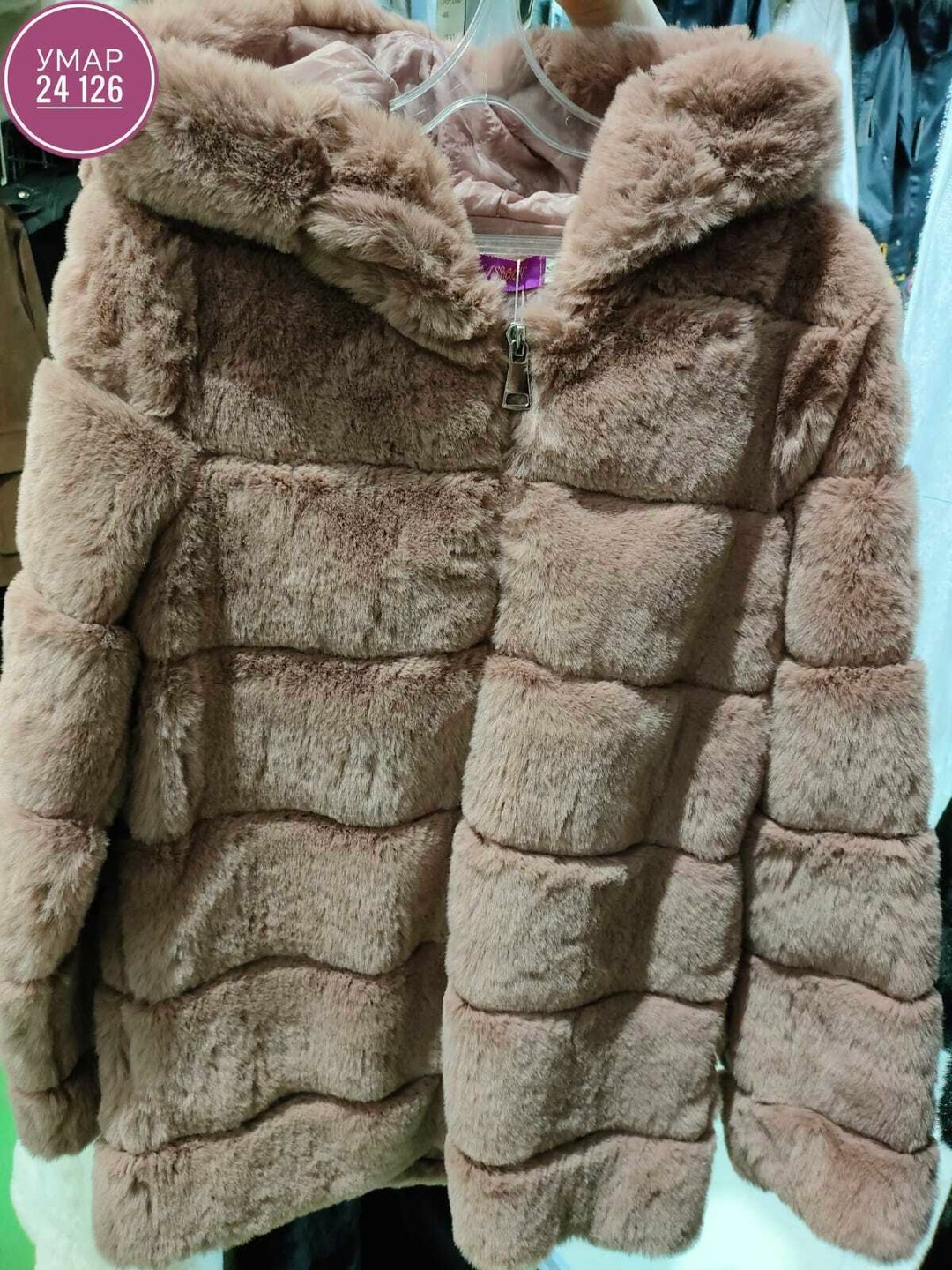 женская шуба,шуба короткая,кролик рекс шуба,искусственная шубка с капюшоном,искусственная шуба