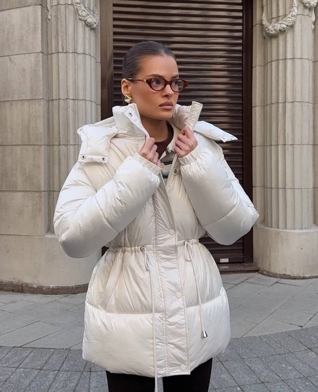 стильная куртка,пуховик черный,куртка пуховик,женская куртка зимняя,куртка с поясом