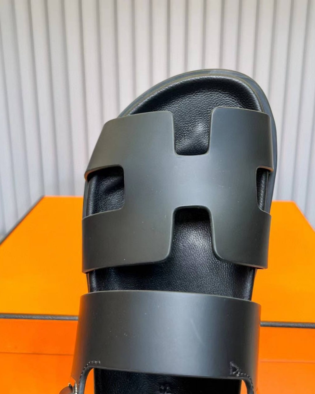 мужские стили,стиль тихая роскошь в одежде для мужчин,тихая роскошь стиль мужской,стиль quiet luxury мужской,мужские наряды