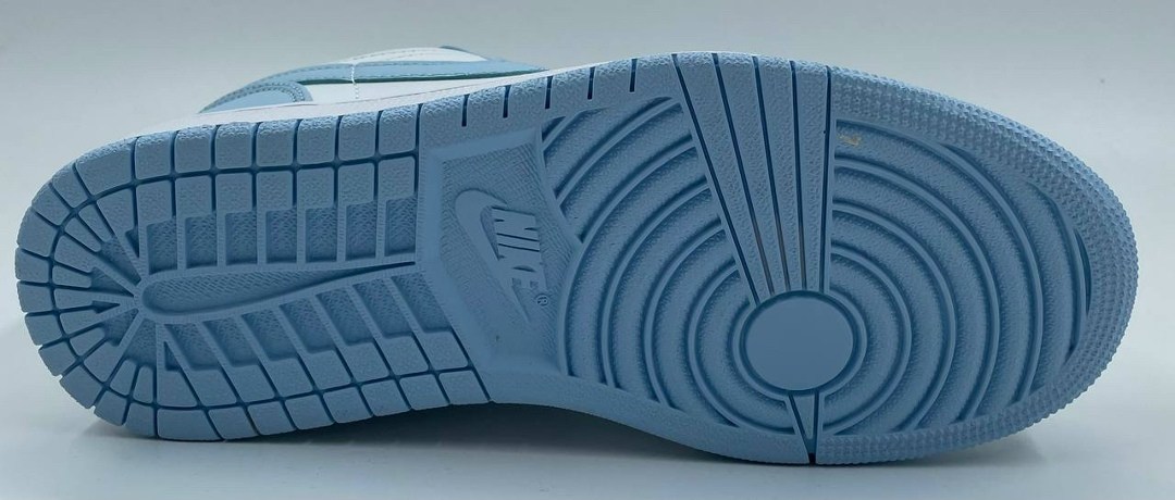 nike air jordan 1 retro high og,кроссовки air jordan 1 retro high og, женская,air jordan 1 retro high og,air jordan 1 retro high og university blue