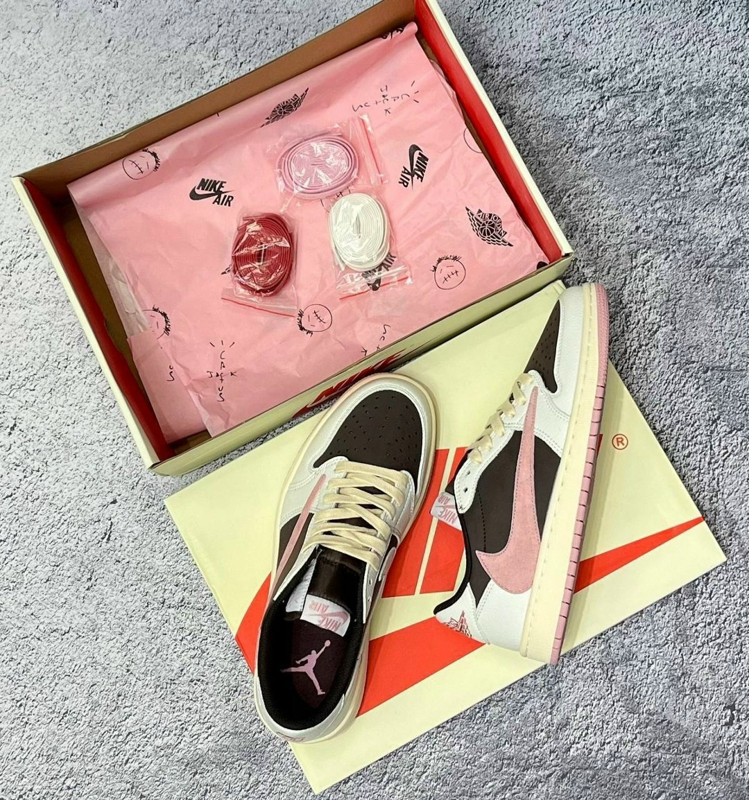 nike air jordan 1 low travis scott reverse mocha,nike air jordan 1 low travis scott,nike air jordan 1 low x travis scott,кроссовки nike air jordan 1 low x travis scott,nike air jordan 1 low travis sco