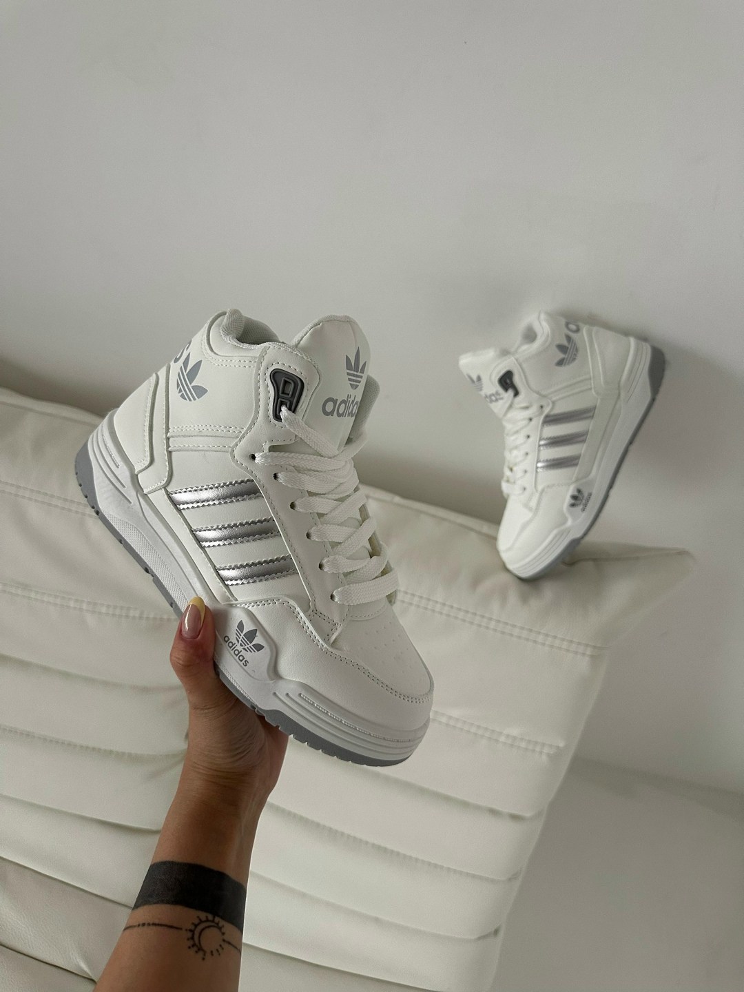 кроссовки зимние adidas,женские кроссовки,кроссовки adidas,кроссовки зимнее,кроссовки зимние женские