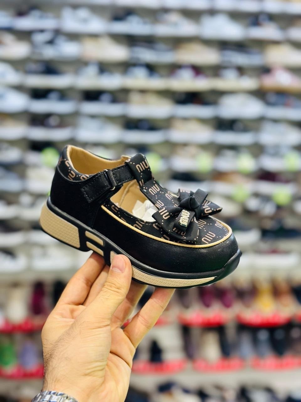 ,кроссовки женскиe,модели обуви,женская ,кроссовки закрытые