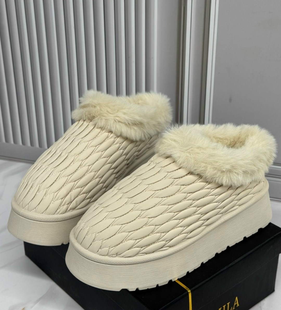 ,женские угги,обуви,женская ,тапочки зимние