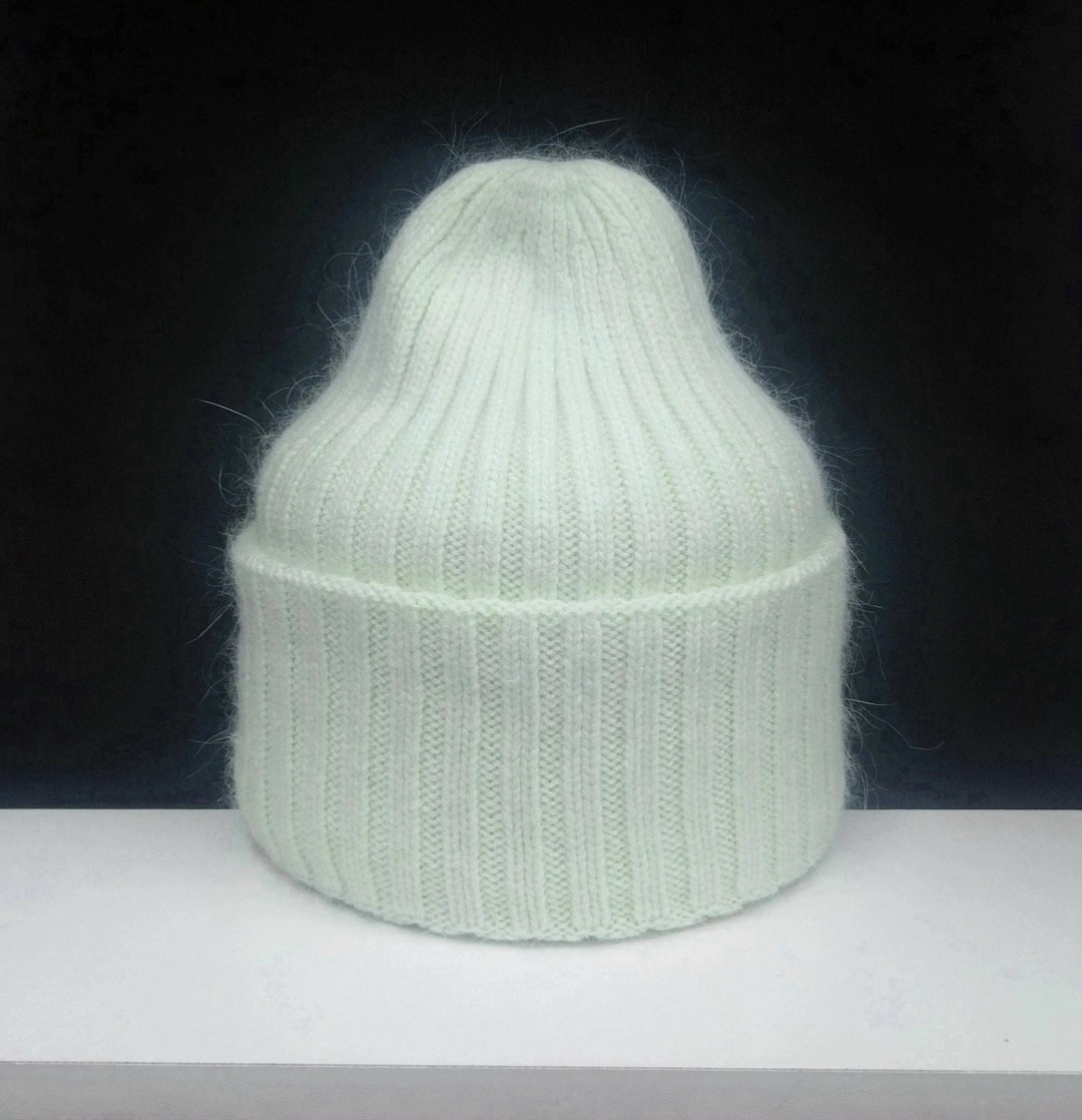 вязаная шапка из мохера,мохеровая шапка,остин сиреневая мохеровая шапка,шапка из мохера спицами,шапка из мохера