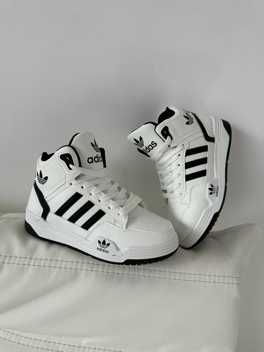 кроссовки adidas,кроссовки зимние adidas,кроссовки адидас на высокой подошве,кроссовки,высокие кроссовки adidas