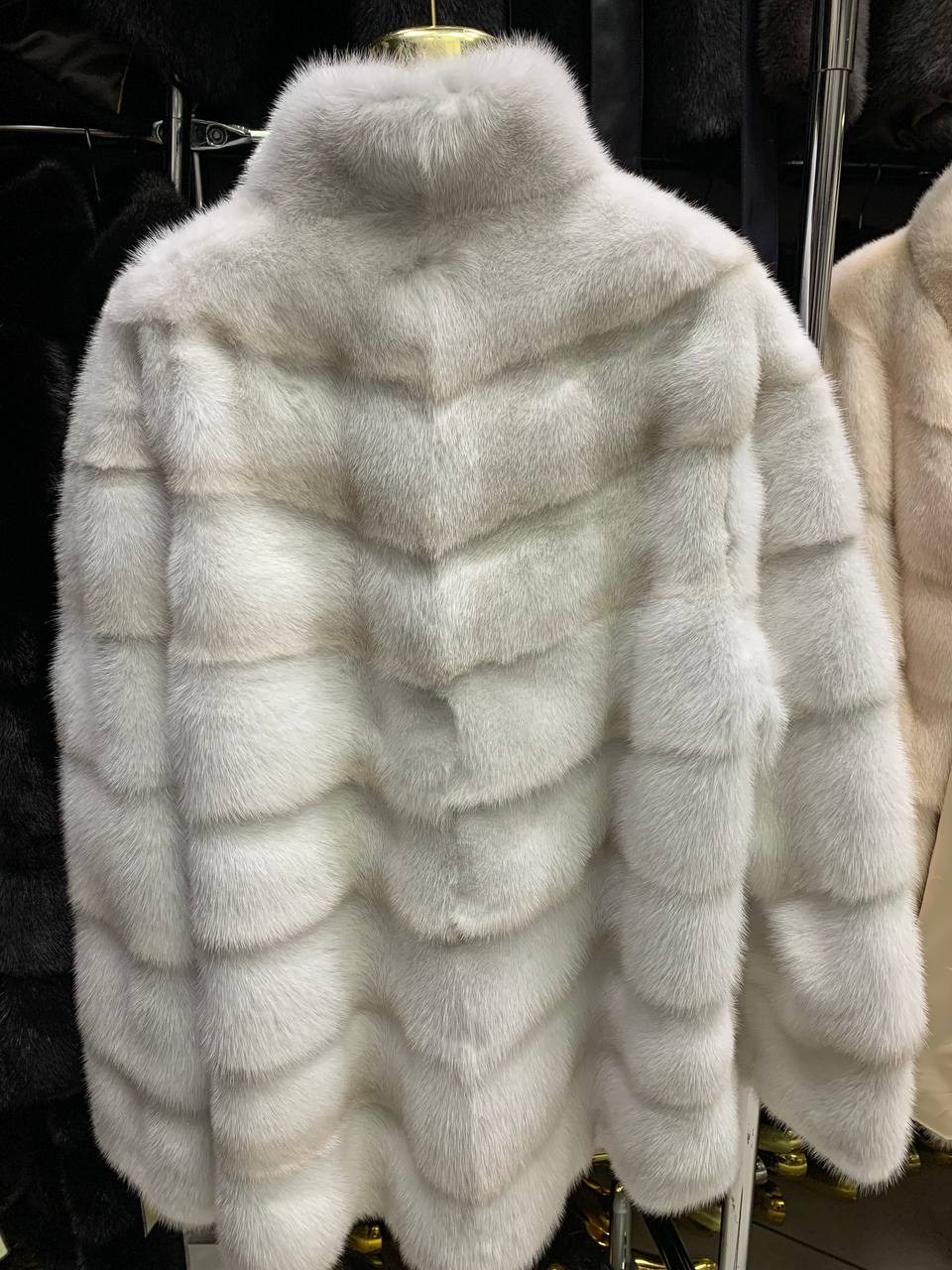 норковая шуба,белая норковая шуба,белая норковая шуба автоледи,шуба белая норка,белая шуба