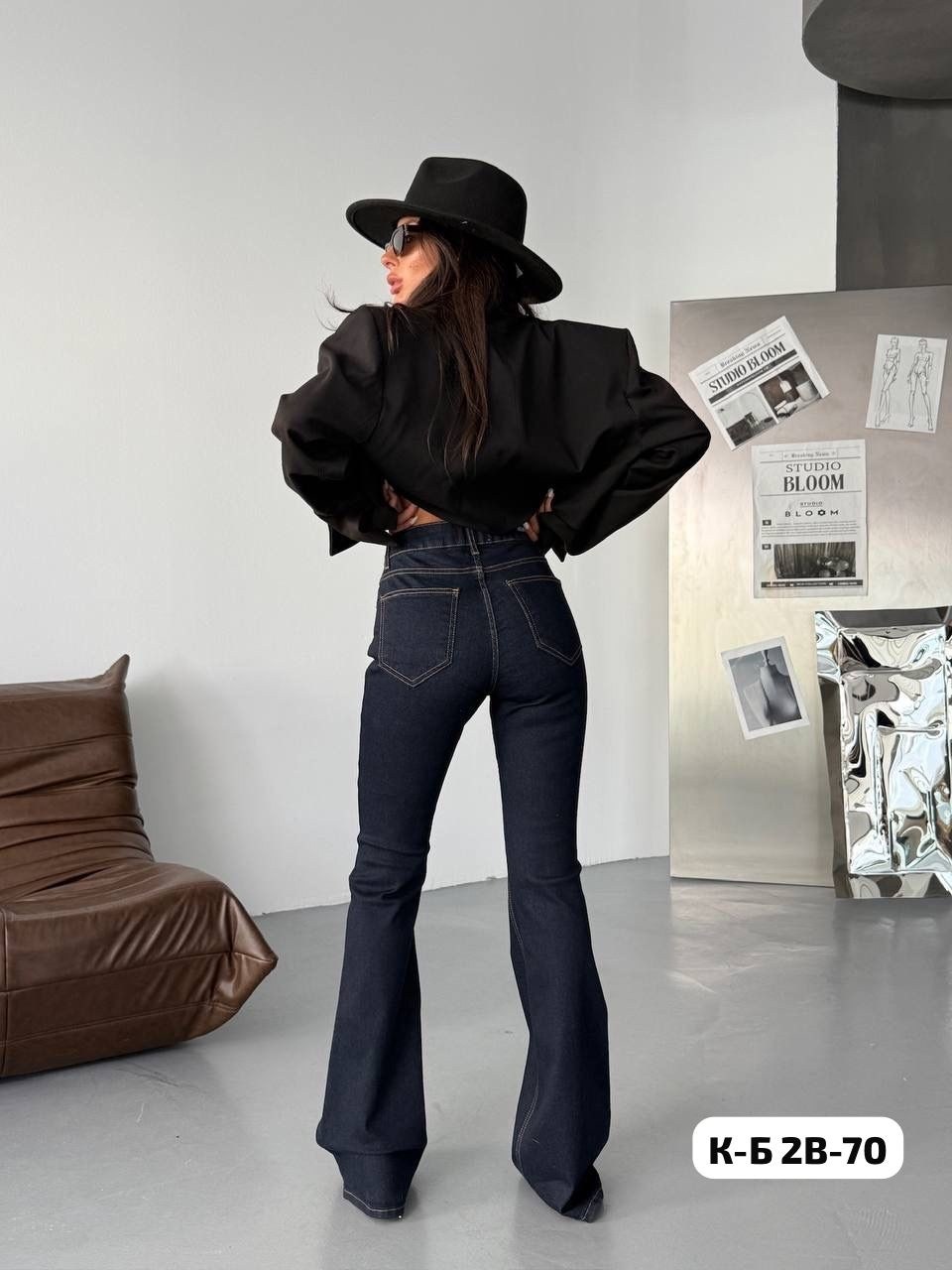 джинсы клеш женские,женские джинсы клеш с высокой посадкой,джинсы клеш с высокой посадкой,джинсы женские клеш от колена,черные джинсы клеш