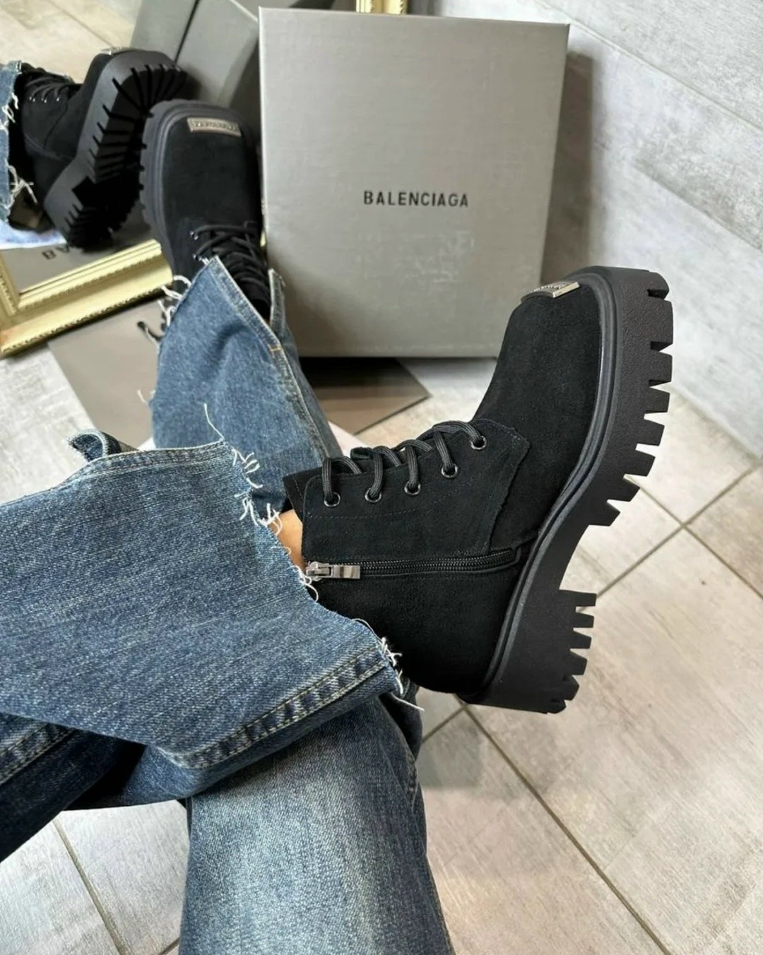 ,ботинки челси баленсиага женские,женские ботинки на шнуровке,женские ботинки,ботинки модные