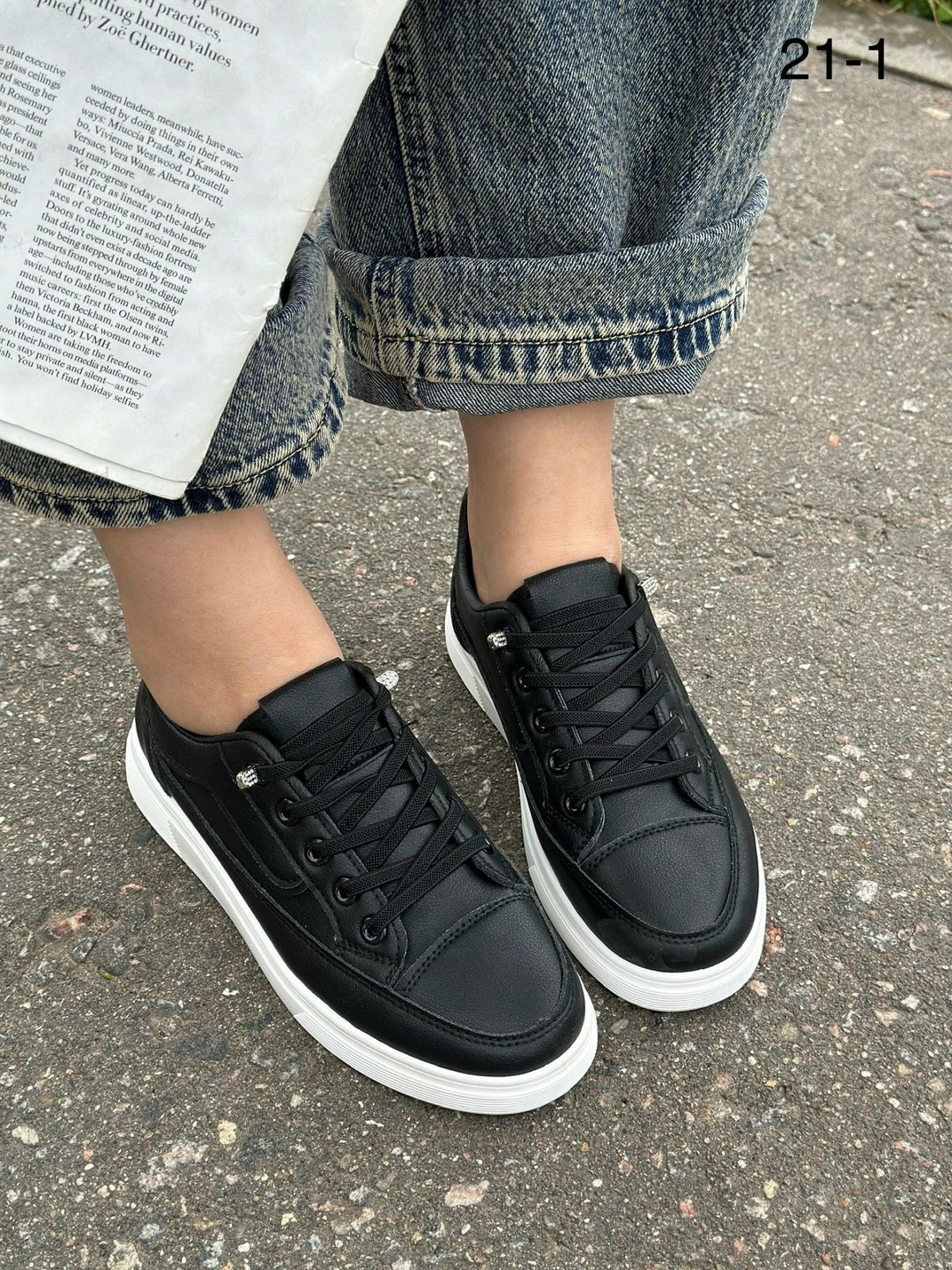 ,черные кеды на белой подошве,кеды черные женские,женские кроссовки,кеды женски