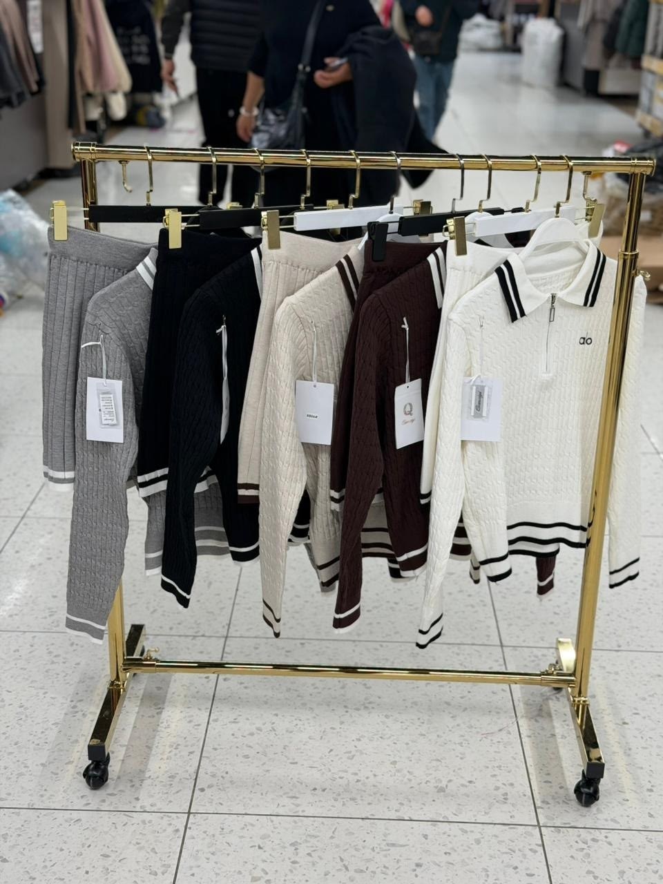 трикотажные костюмы,модные комплекты,женская кофта,костюм с юбкой женский,кофта и юбка