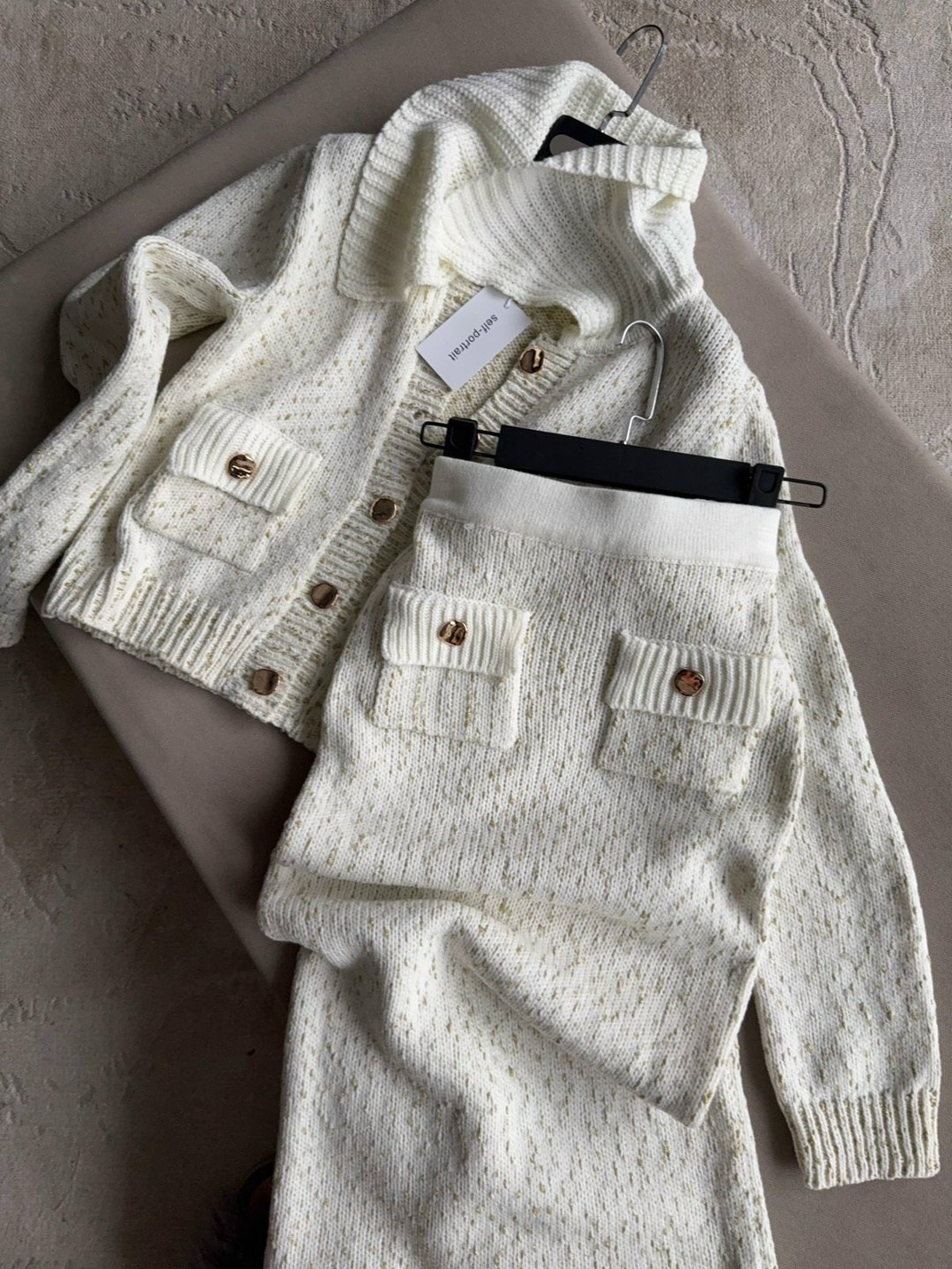 костюм с юбкой вязаный,твидовый костюм с юбкой,вязаные костюмы,трикотажные костюмы,вязаная юбка