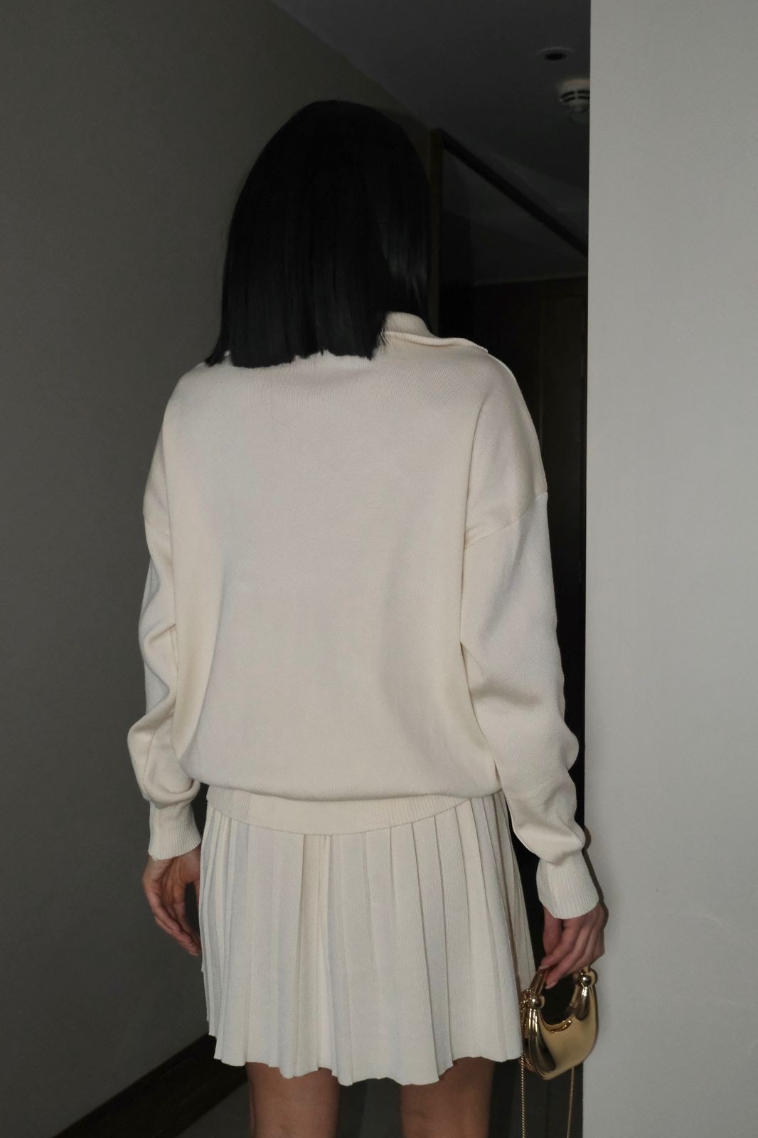 костюм с юбкой,костюм с юбкой плиссе,стильные костюмы,костюм свитер и юбка,кофта женская