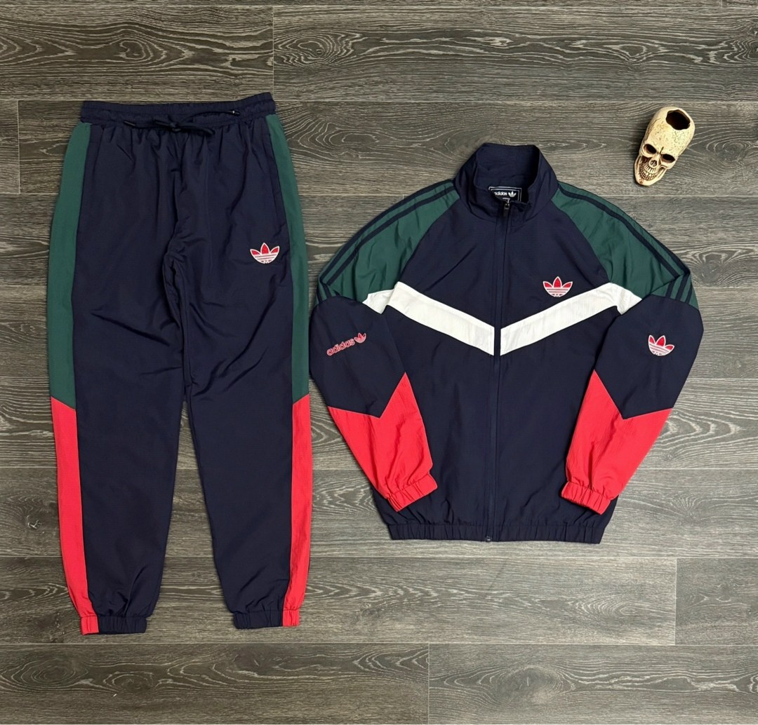 спортивные костюмы адидас,костюм adidas 90 х,спортивный костюм adidas,спортивный костюм adidas originals,костюм адидас 90е