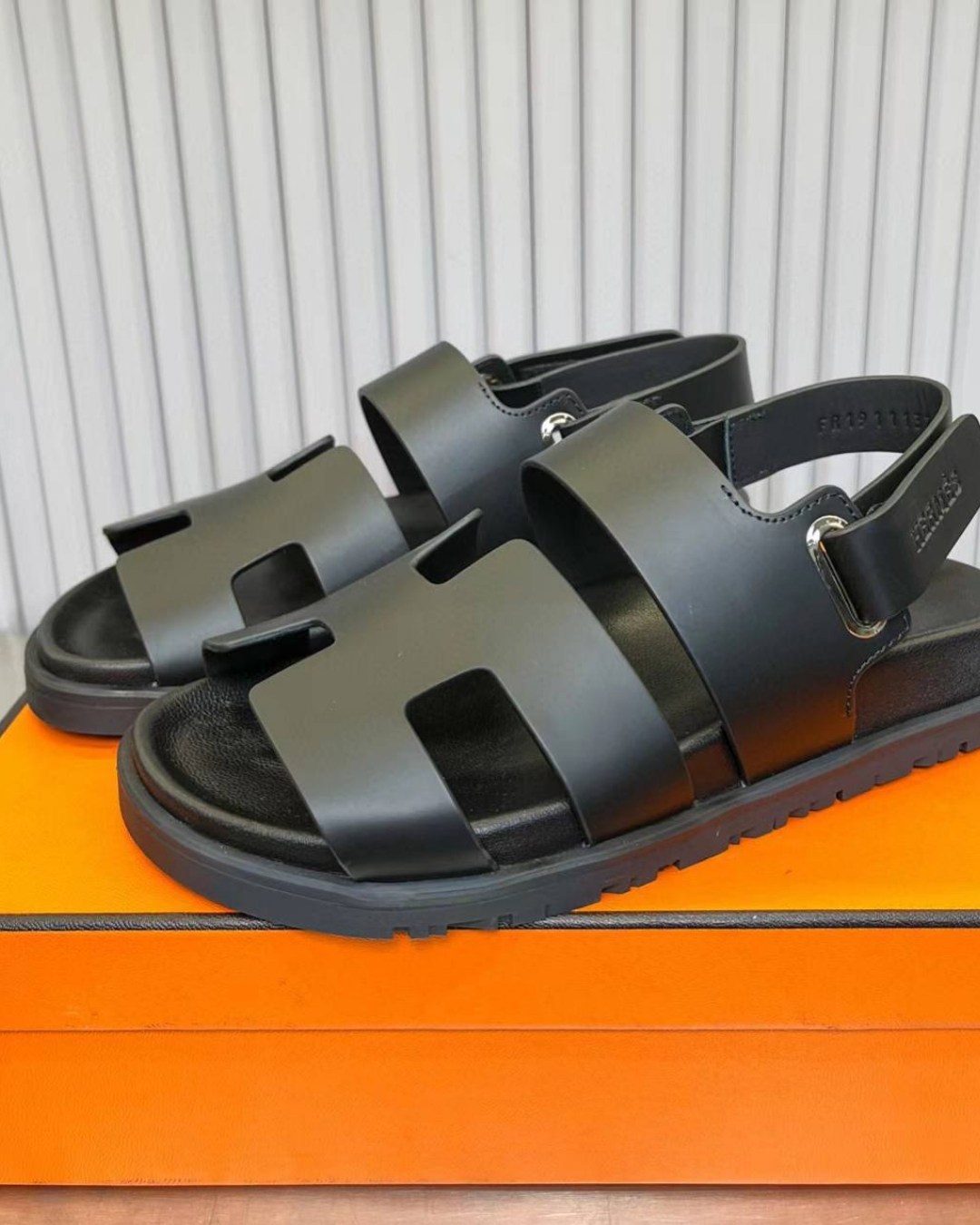 мужские стили,стиль тихая роскошь в одежде для мужчин,тихая роскошь стиль мужской,стиль quiet luxury мужской,мужские наряды