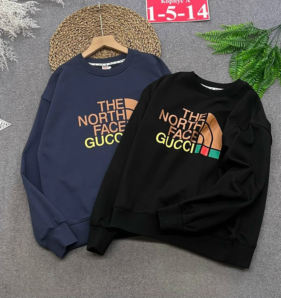 мальчик с книгами,дети книги,читающий мальчик,дети читают книги,подростки в библиотеке