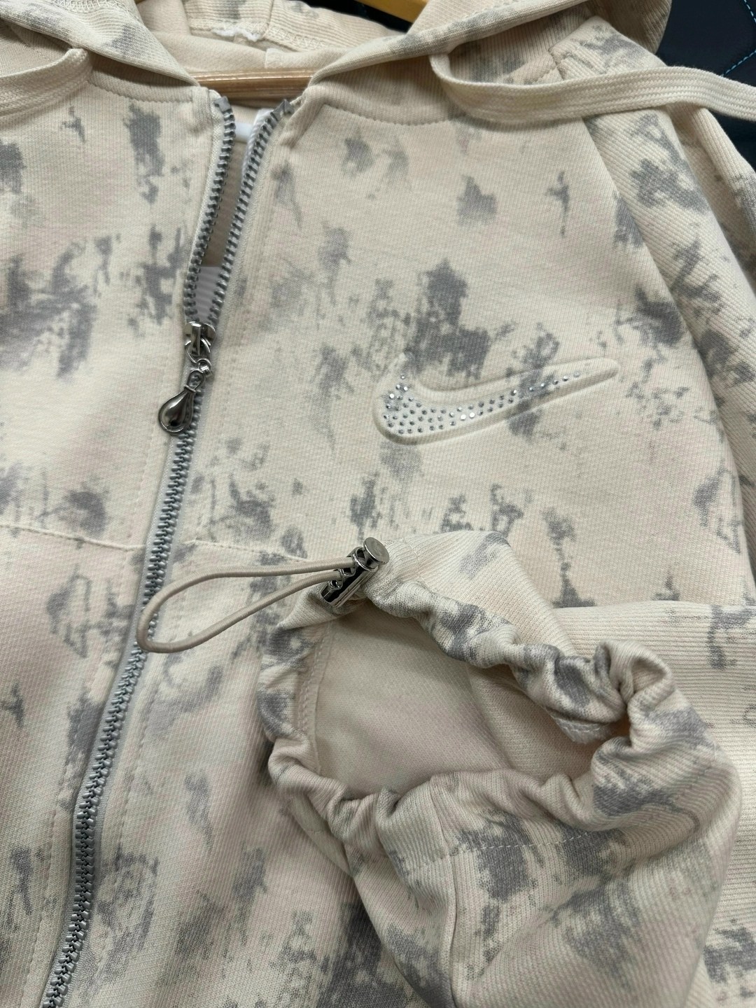 костюмы спортивные для девочки, ,детский костюм,костюм бежевый,костюм молочный