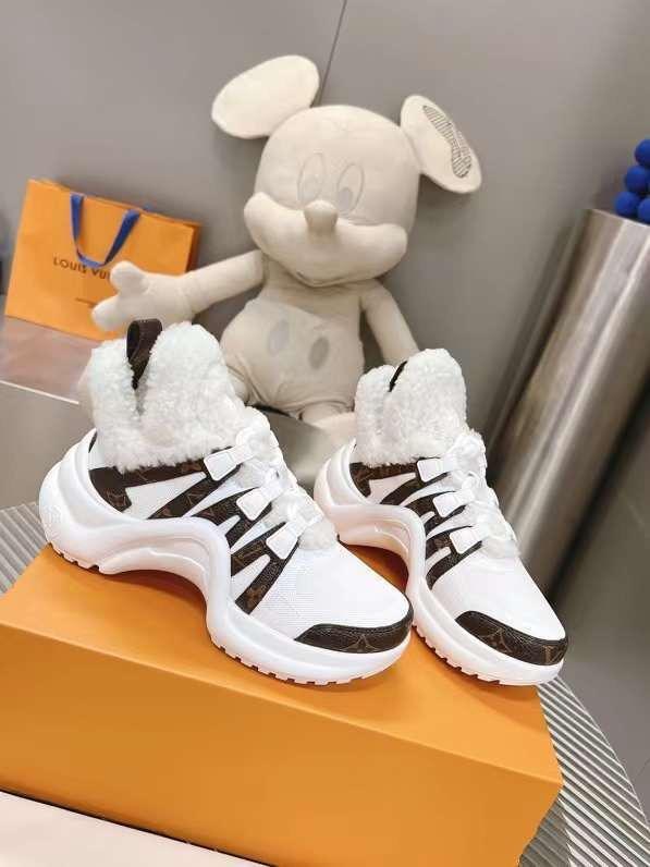 кроссовки louis vuitton,кроссовки женские louis vuitton,кроссовки lv,кроссовки луи виттон женские,кроссовки луи виттон