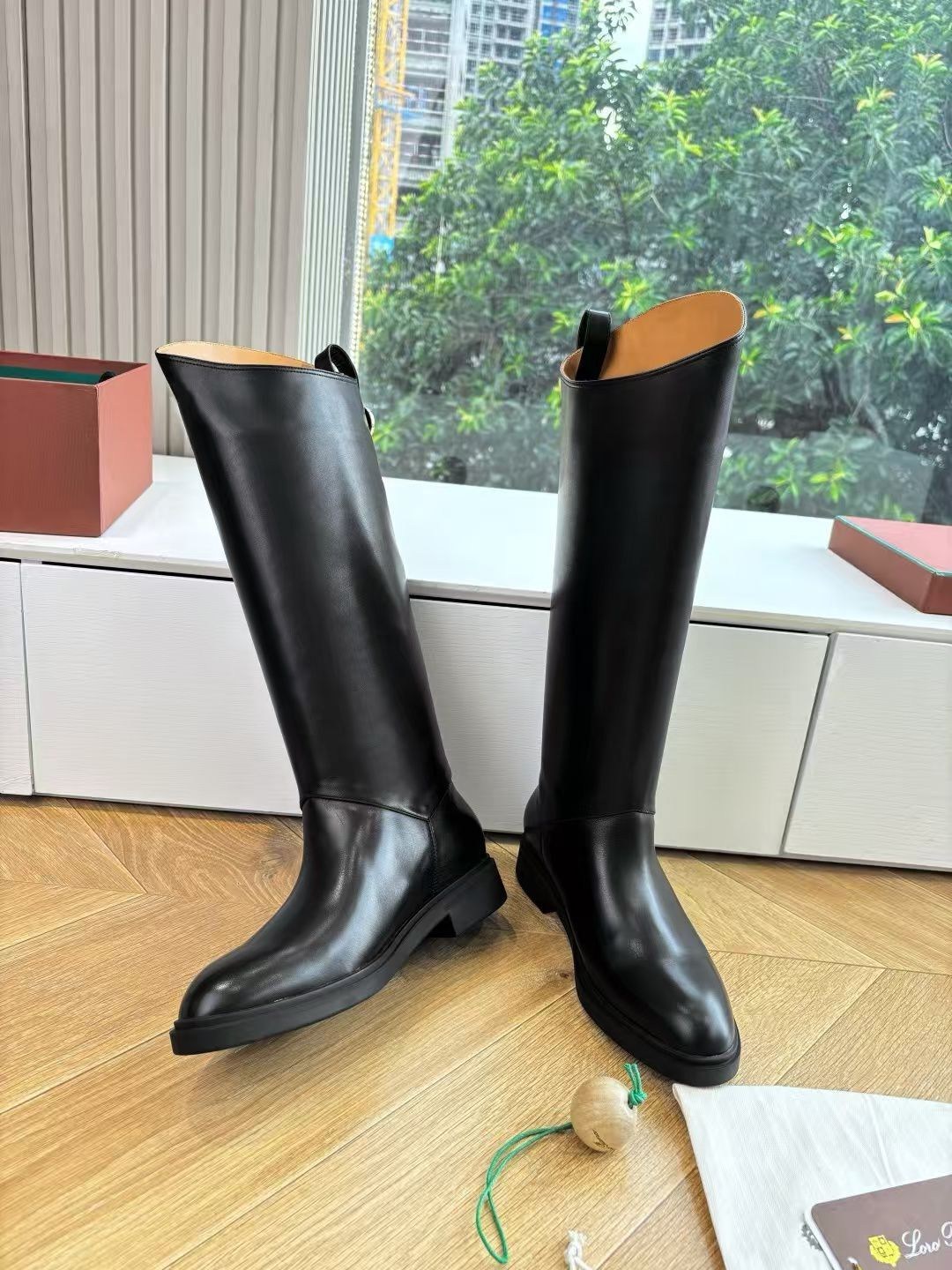 женские сапоги,,сапоги hermes,модные сапоги,кожаные сапоги