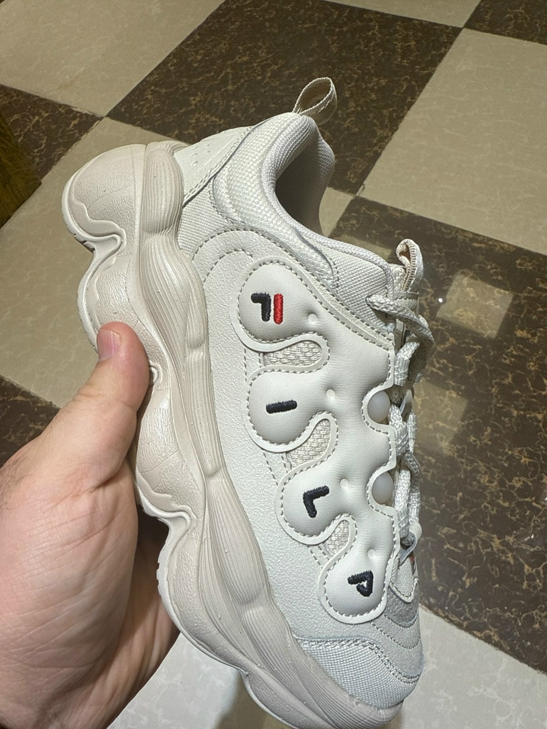 женские кроссовки,кроссовки,fila кроссовки,,массивные кроссовки