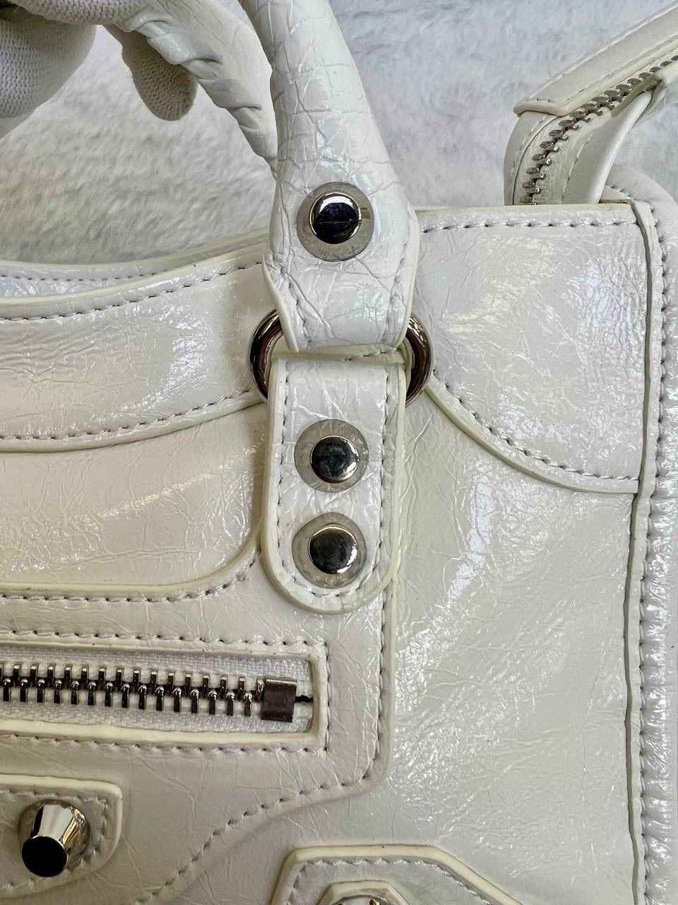 сумка баленсиага серебряная,сумки,сумки balenciaga,сумка баленсиага серая,баленсиага кристобаль