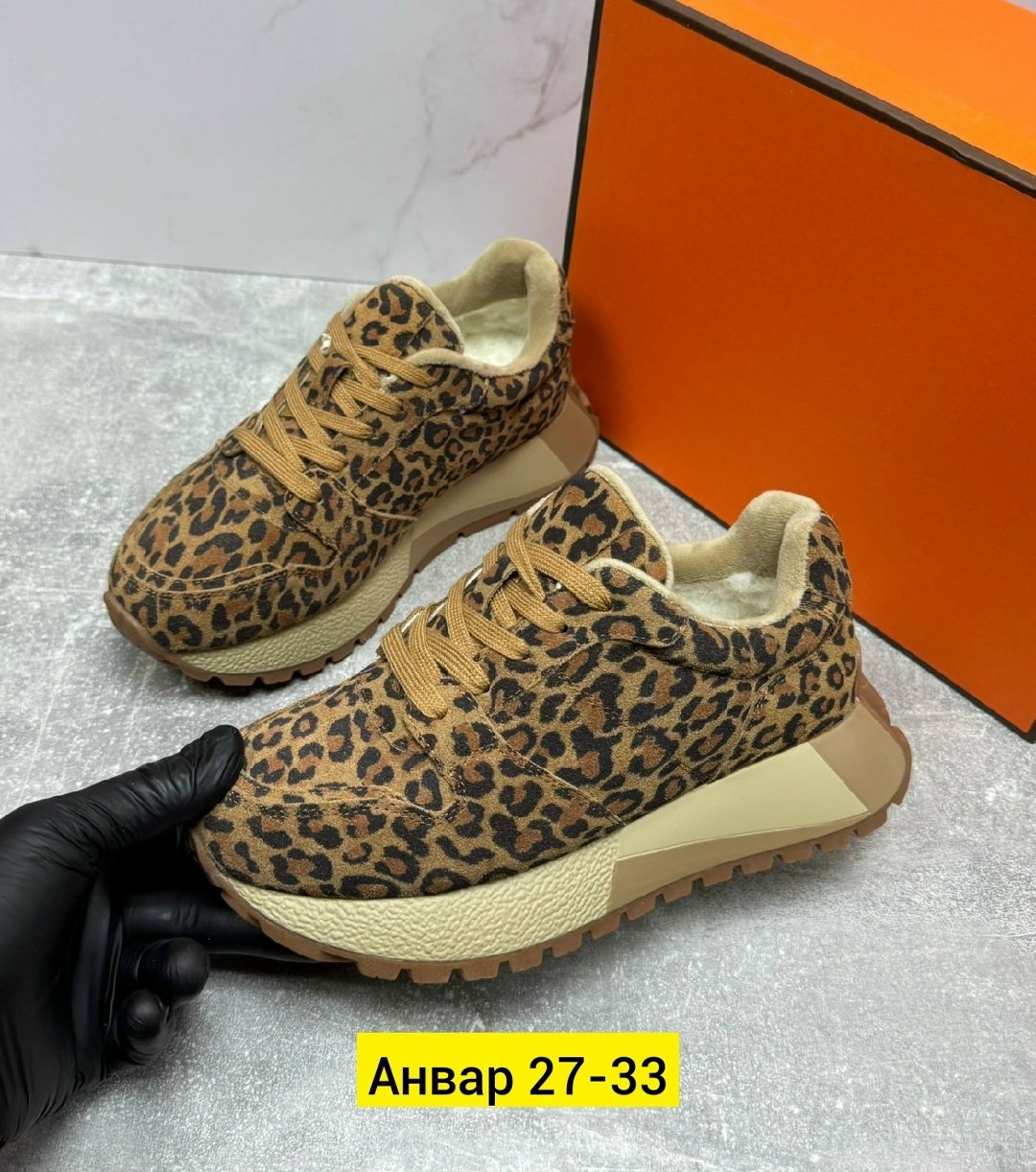 ,женские кроссовки,кроссовки замша,обуви,женские обуви