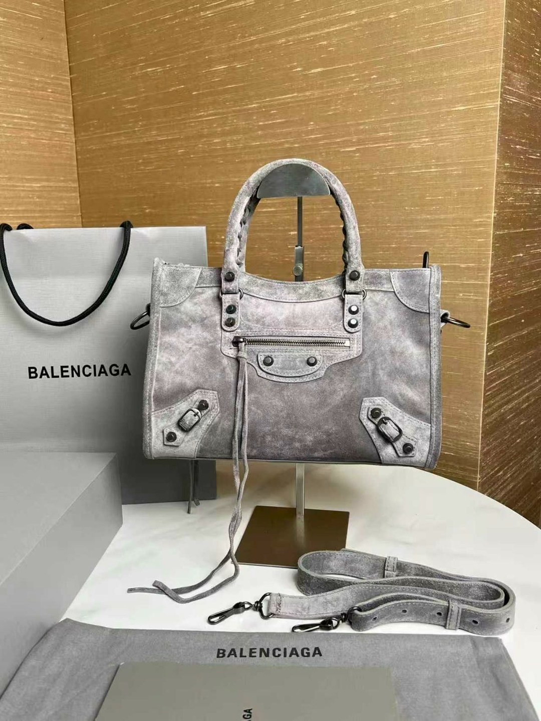 сумка balenciaga neo classic city,сумка баленсиага серая,сумки модные,баленсиага сумка,сумка
