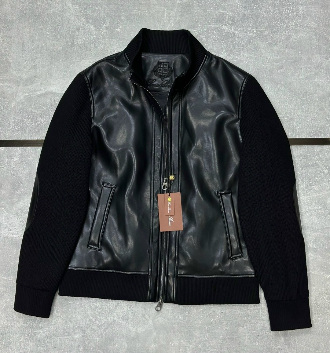 кожаная куртка,мужская кожаная куртка,куртка бомбер,кожаный бомбер филипп плейн,кожаная куртка для мужчин