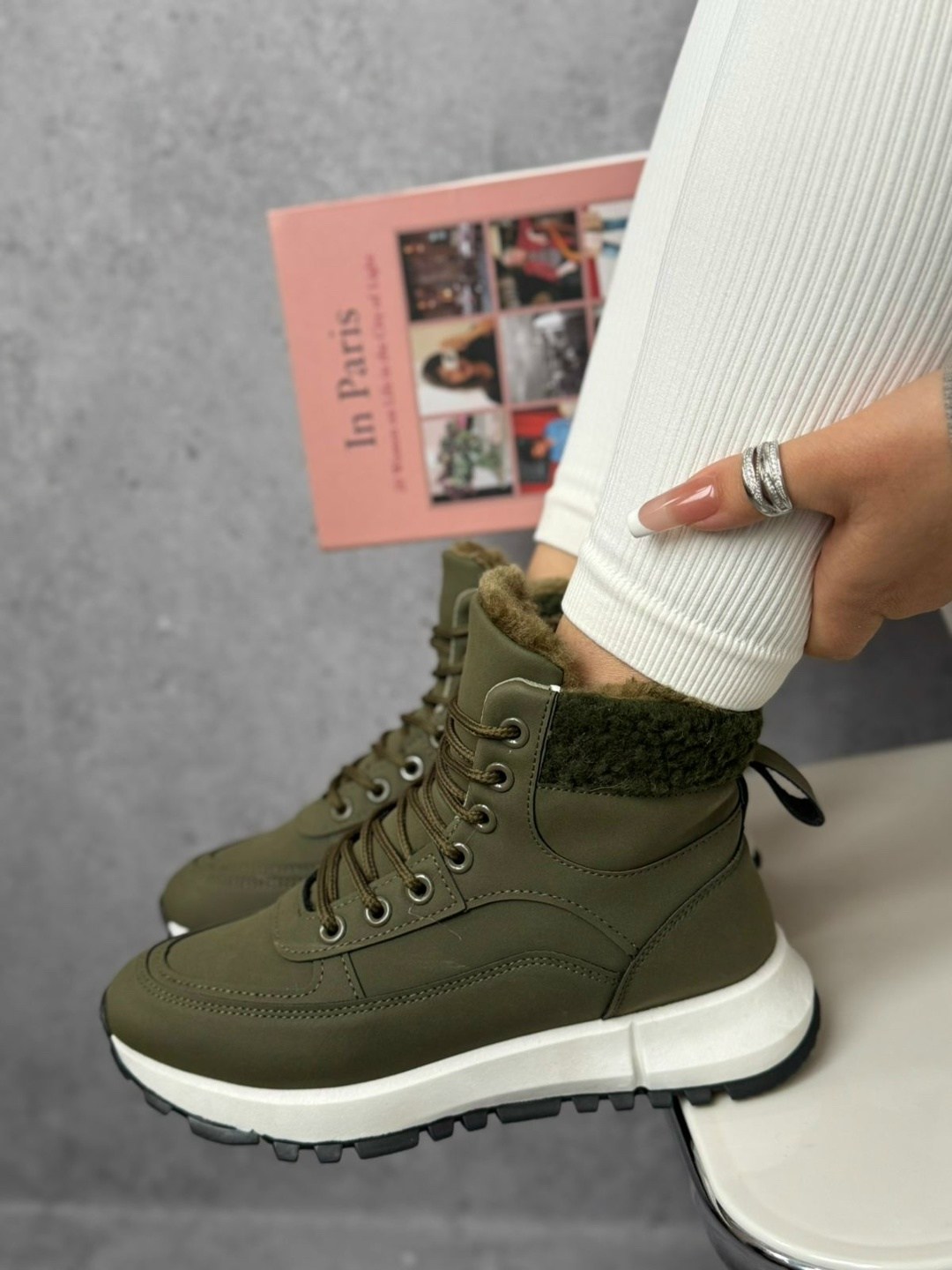 ,кроссовки женскиe,зимние женские кроссовки, женская,зимние кроссовки