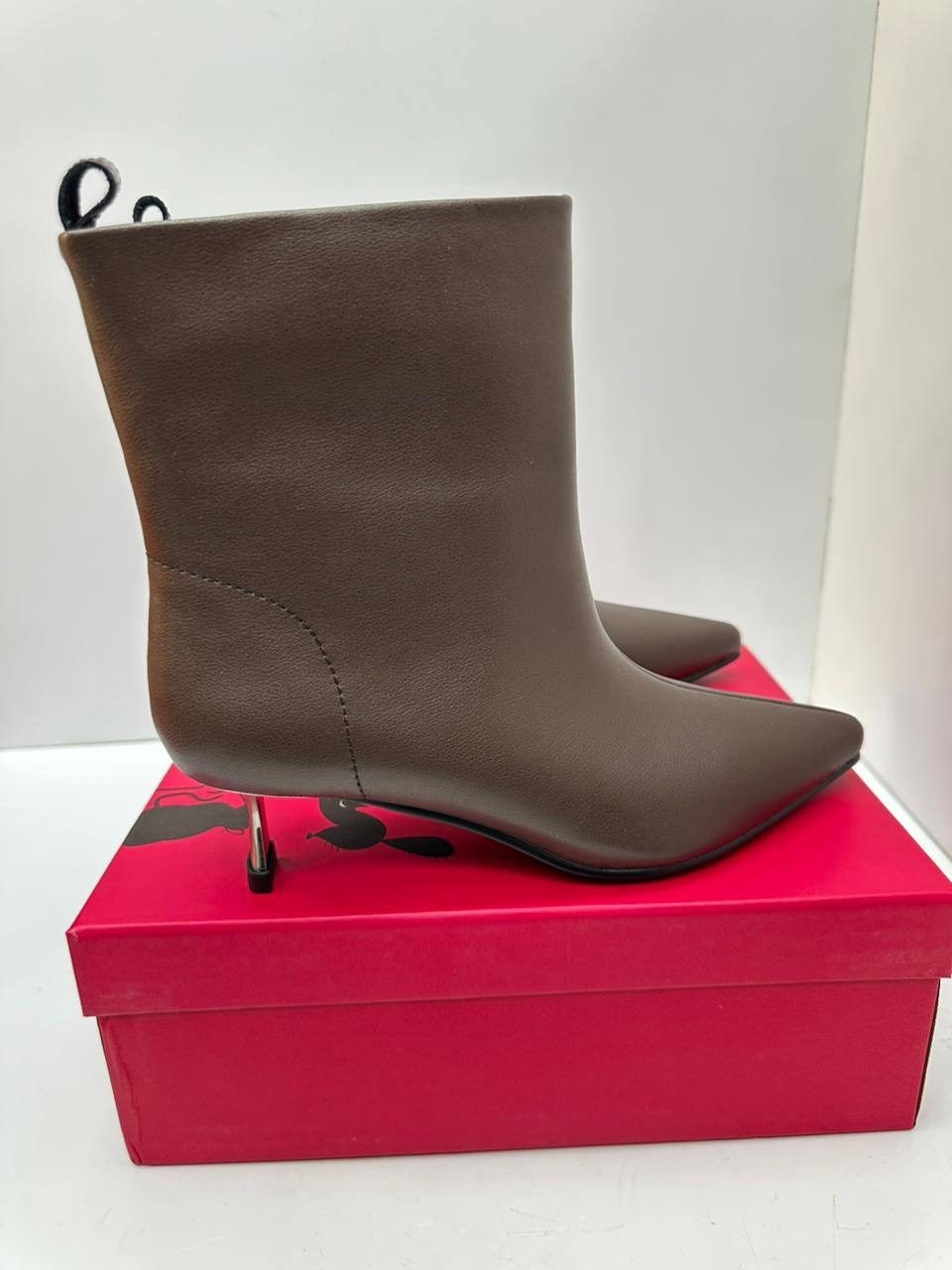 женские ботильоны,модные ботильоны,женские ботильоны с острым носком,, женская