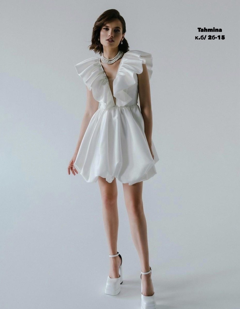 платье,атласное платье,платье с объемными рукавами,атласное платье мини,стильное платье