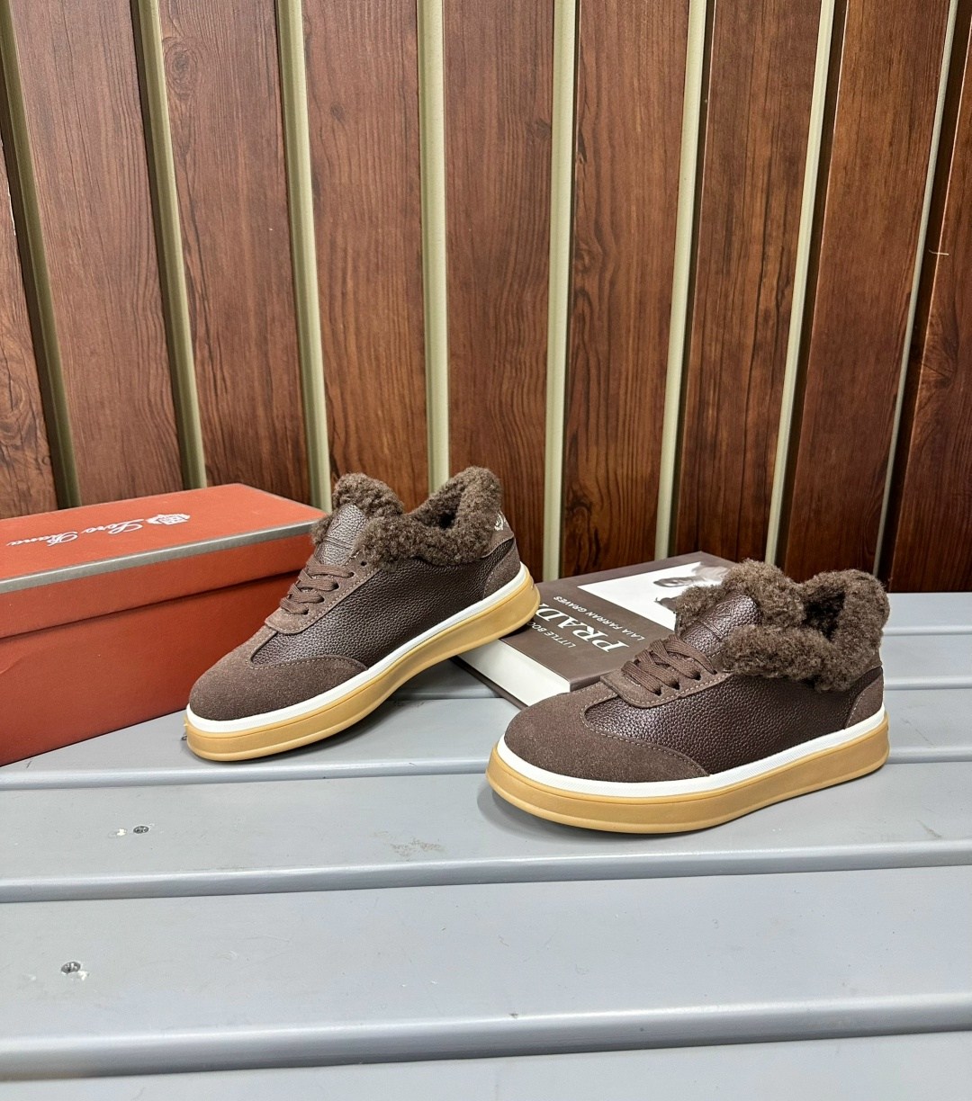 кроссовки loro piana,женские кроссовки с мехом,женские зимние кроссовки,,меховые кроссовки