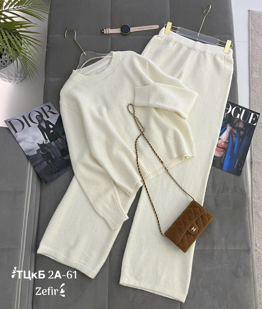 костюмы брючные,трикотажные костюмы,брюки со звездами,костюм со стразами