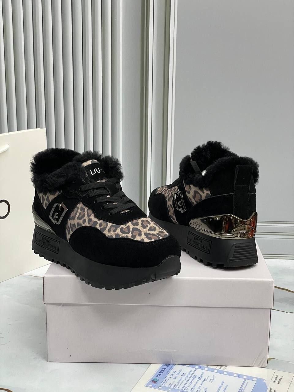 ,женские кроссовки,женская ,кроссовки liu jo,кроссовки замшевые