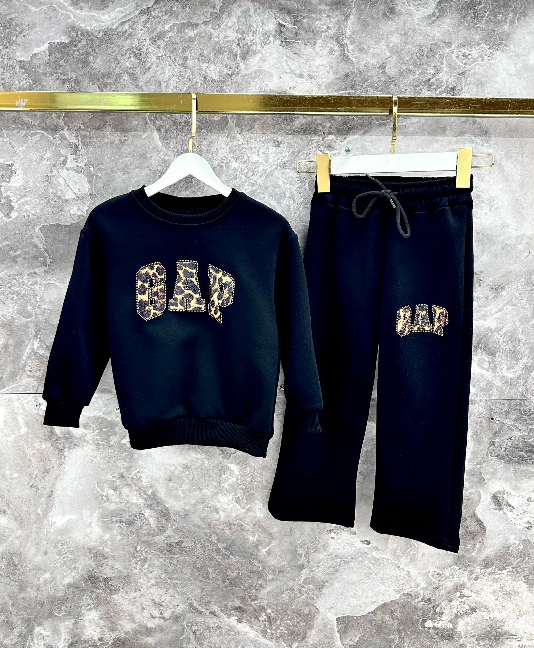 одежда для девочек,спортивные костюм,спортивные костюмы для девочек,свитшот и брюки,костюмы для девочек