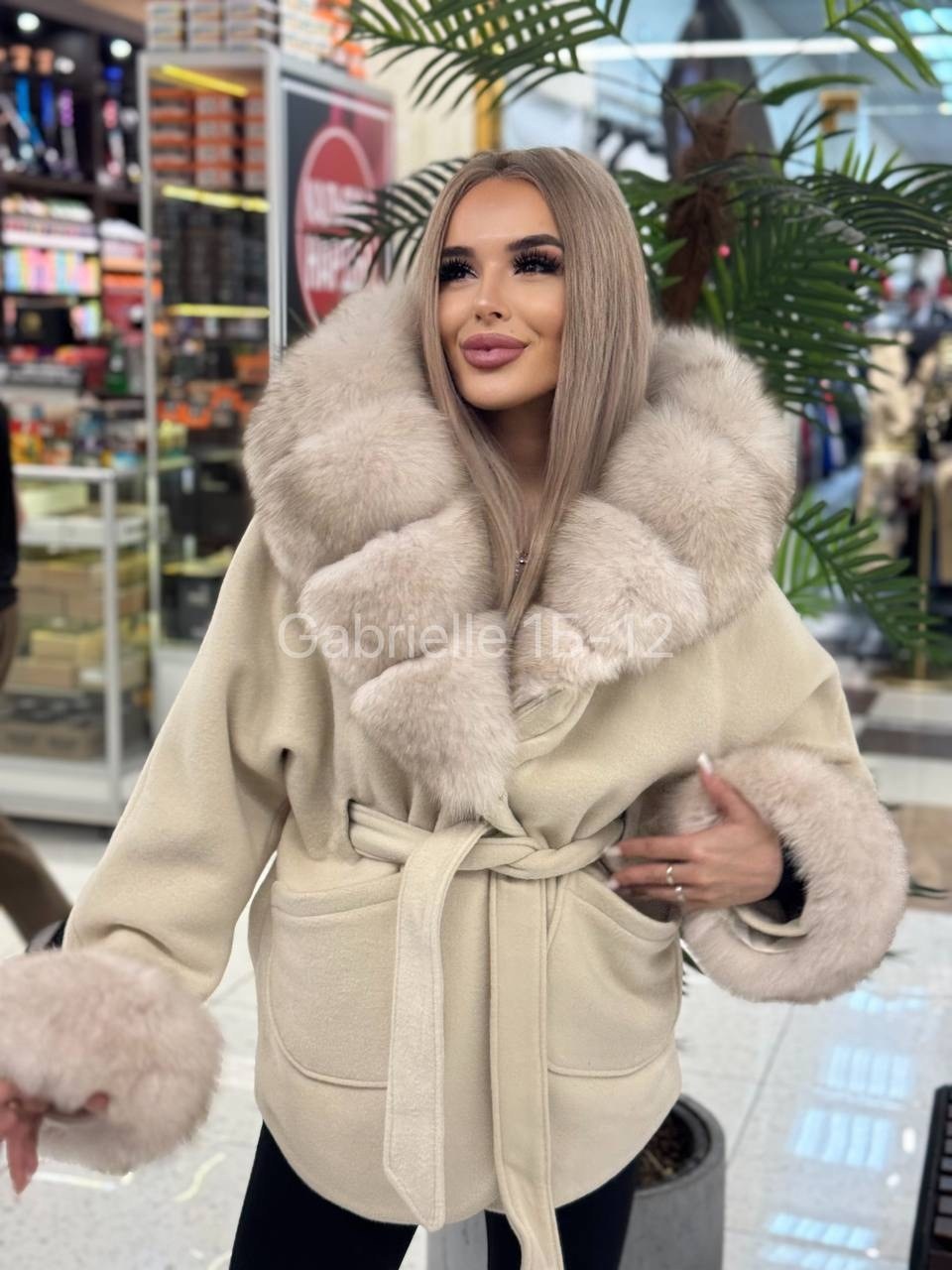 пальто с мехом,пальто кашемировое,кашемировое пальто с мехом песца,пальто с натуральным мехом,полупальто с мехом