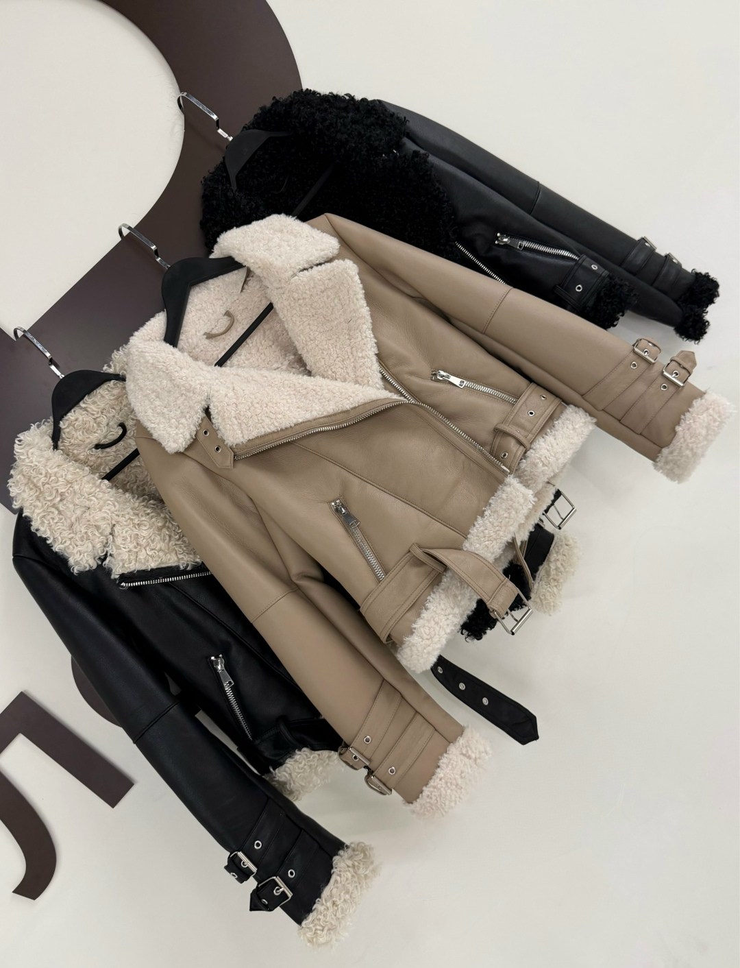 дубленка авиатор,женская дубленка,зимние куртки,укороченная дубленка,стильная дубленка