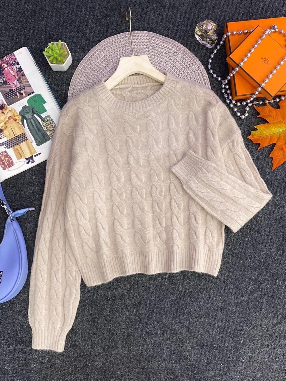 свитер вязанный,джемпер с косами,свитер джемпер,вязаные свитера,модные свитера