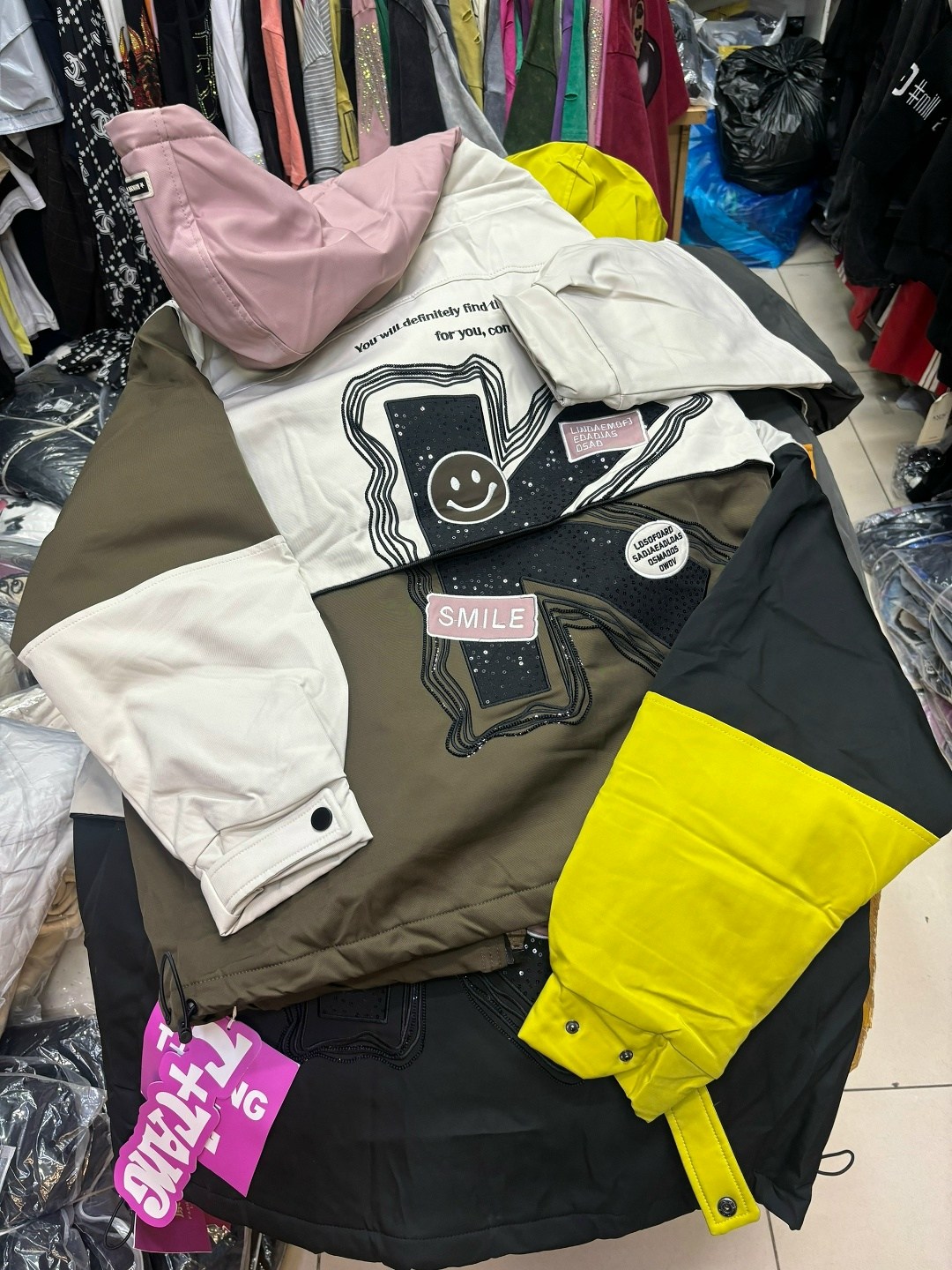 повседневная куртка,куртка модная,уличная куртка,куртка,куртка в стиле пэчворк