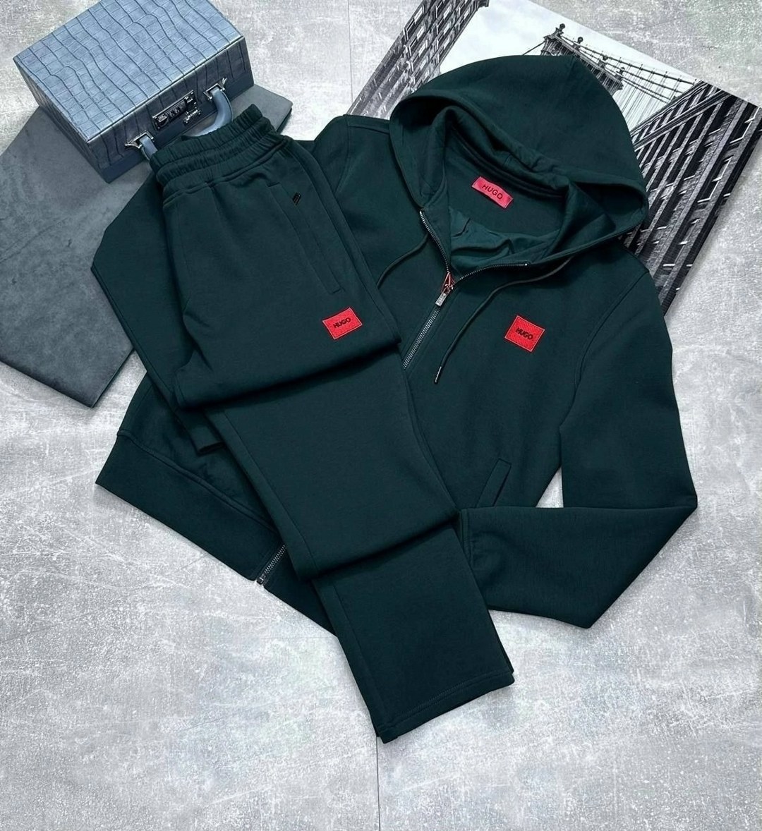 спортивные костюмы мужские,спортивный костюм brunello cucinelli,спортивные костюм,спортивный костюм hugo boss,стильные костюмы