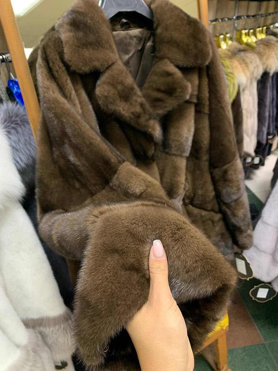 шуба норковая,шуба норка,шуба из норки,женская шуба из натурального меха норки с,норковая шуба короткая