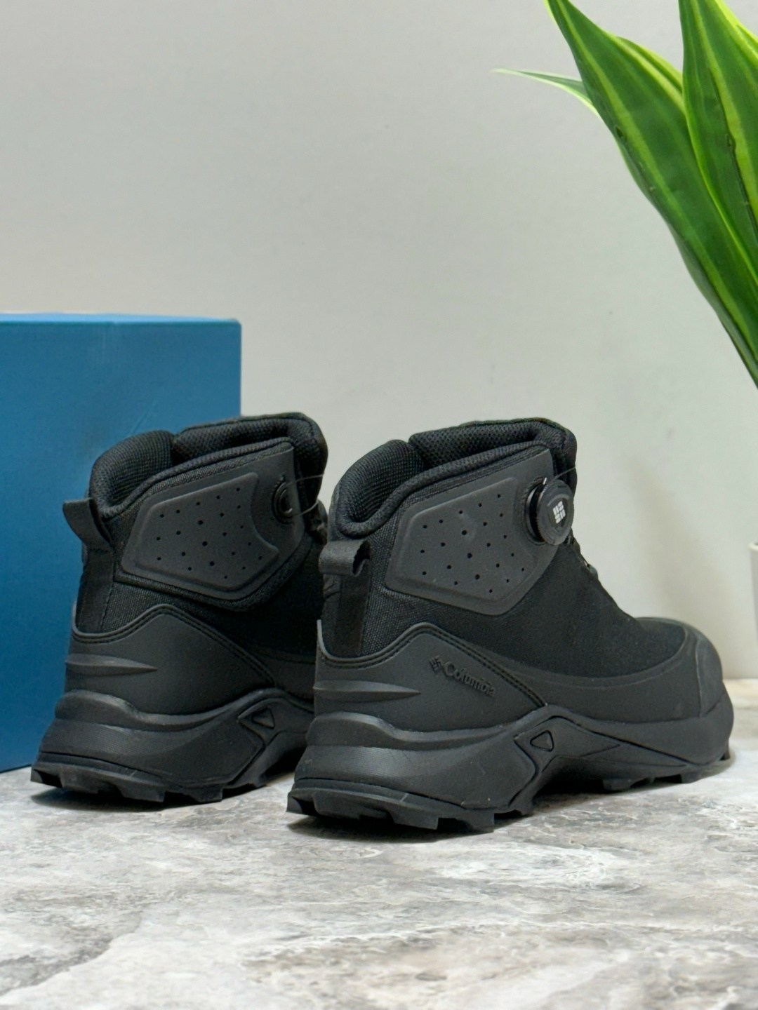 кроссовки,водонепроницаемые кроссовки,кроссовки непромокаемые,треккинговые ботинки,ботинки мужские