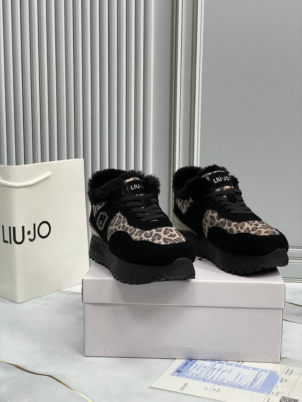 ,женские кроссовки,женская ,кроссовки liu jo,кроссовки замшевые