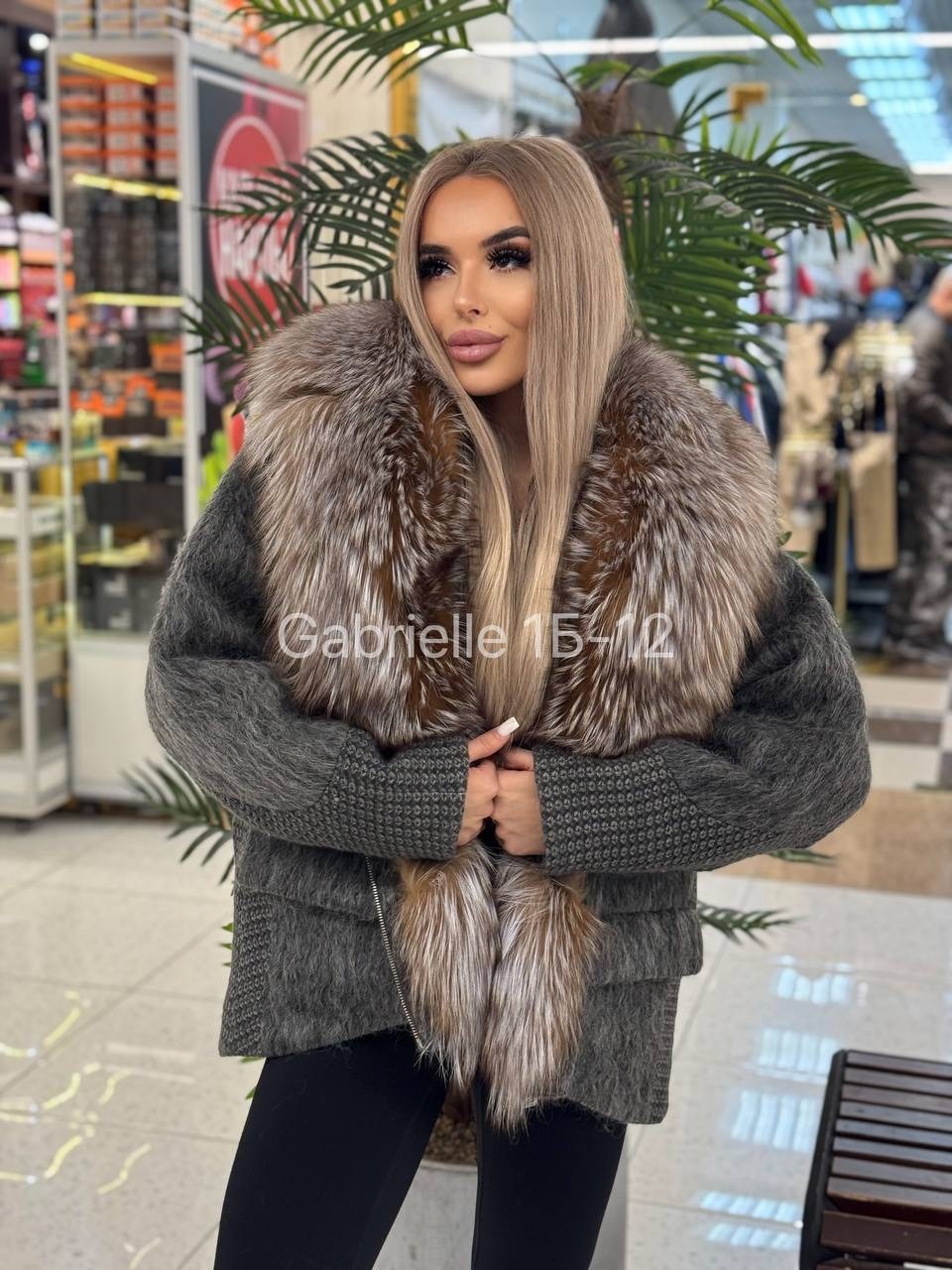 куртка с мехом,стильная куртка,пуховики с натуральным мехом,куртка с натуральный мехом,пуховик с мехом